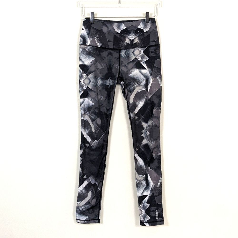 Reebok Black and White Geometric Printed Leggings Women's Small